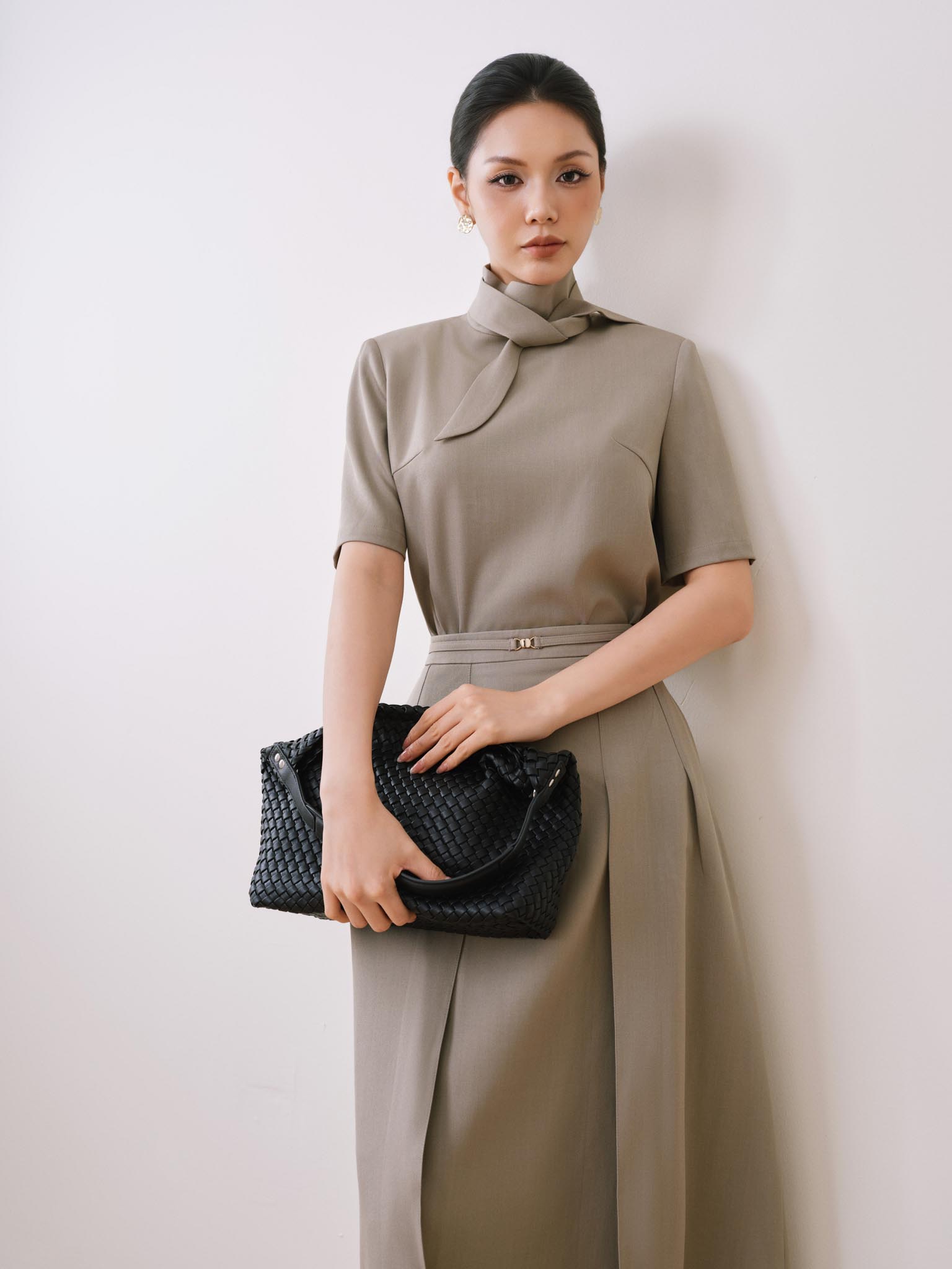 Áo cộc tay cổ cao quàng khăn_CV.2-1127